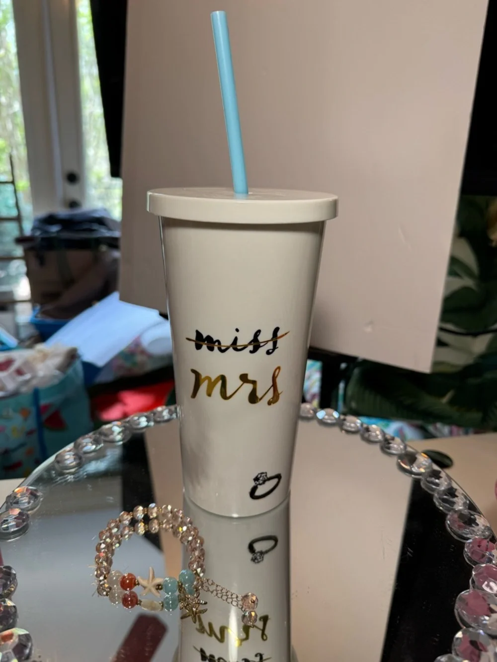 kate spade White travel tumbler with straw & glass beaded bracelet.NWOT - Picture 1 of 7